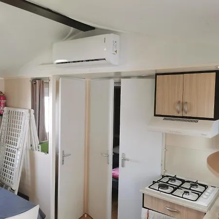 Mobil Cosy 3 Ch Clim Et Tv Les Salins * Vic-la-Gardiole